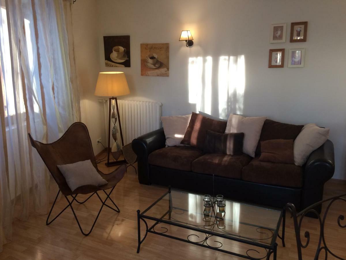 La Maison De Valentine Jarjayes Eksteriør billede